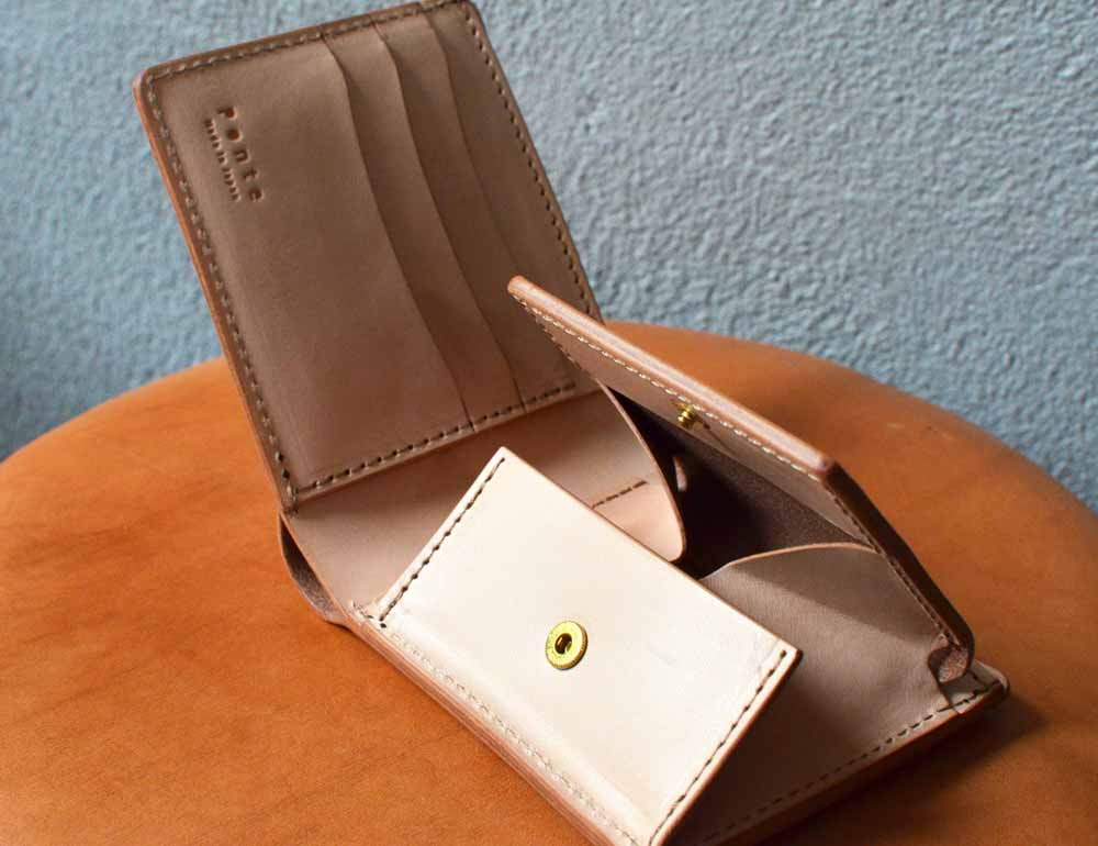 二つ折りBOX財布 – Ponte