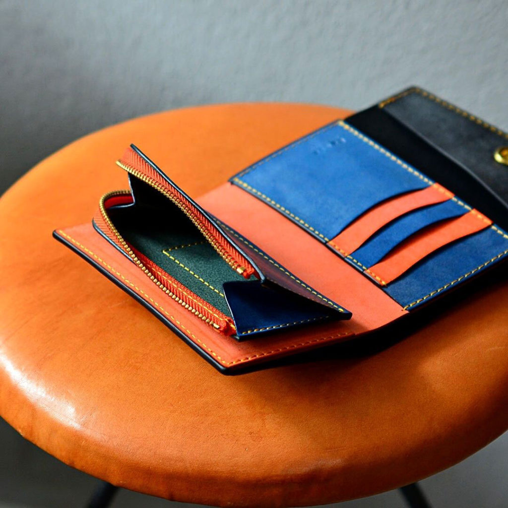 オーダーメイドで作製したミドル財布