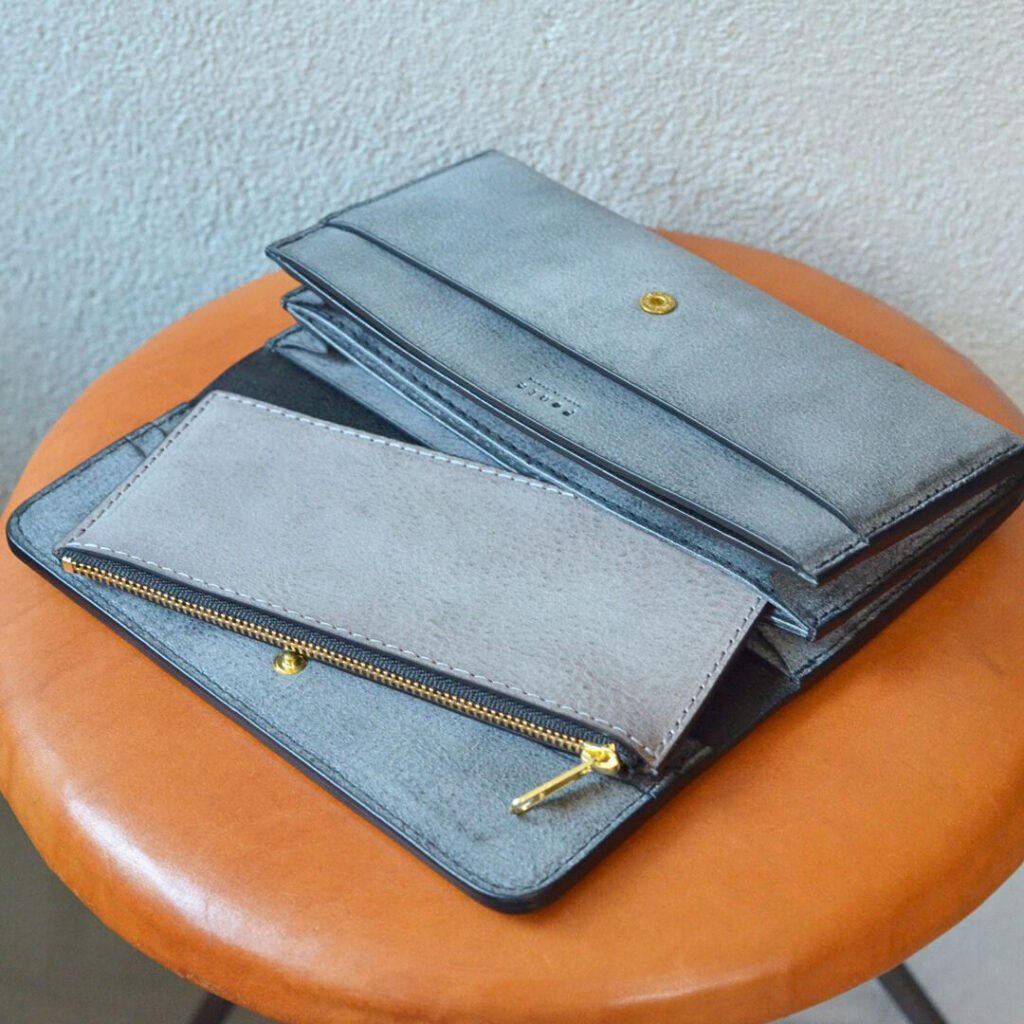 オーダーメイドで作製した財布