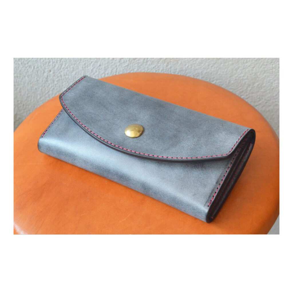 オーダーメイドで作製した長財布