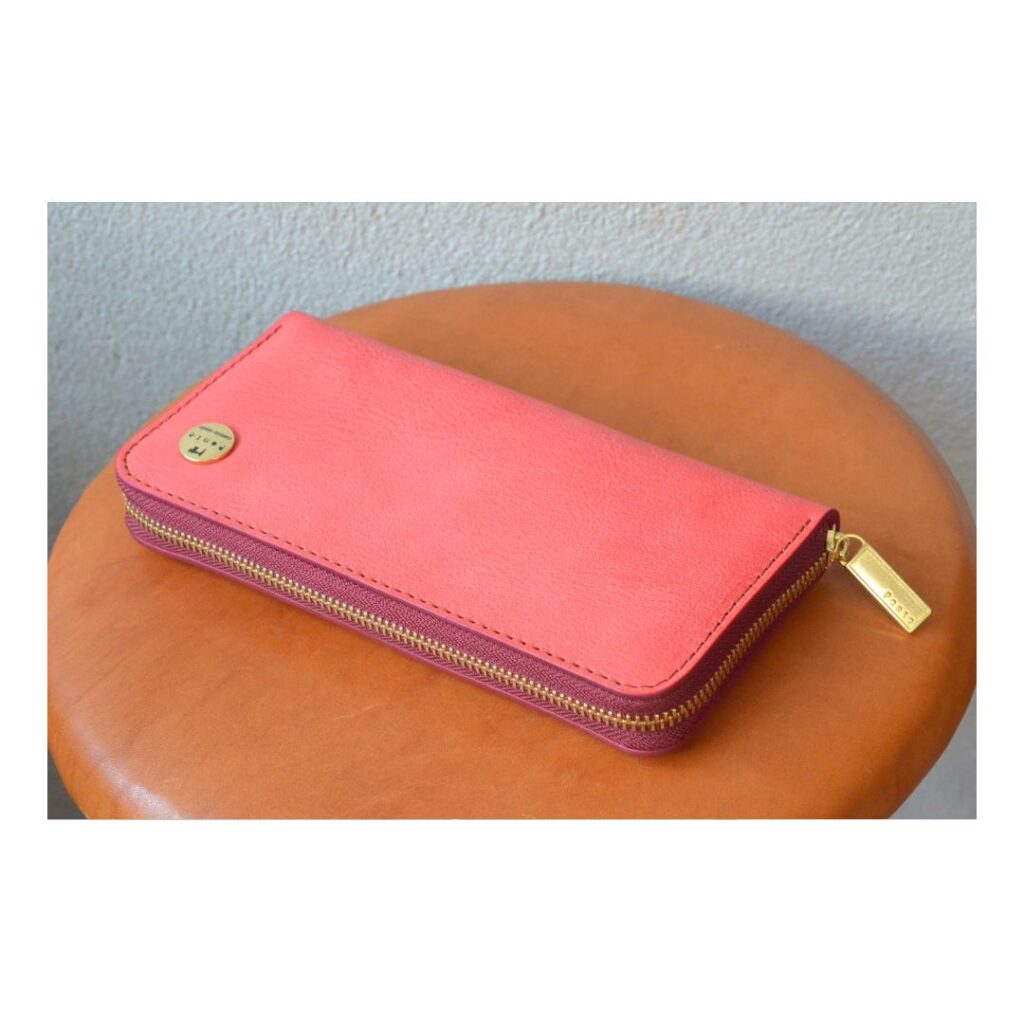 ラウンドファスナー財布