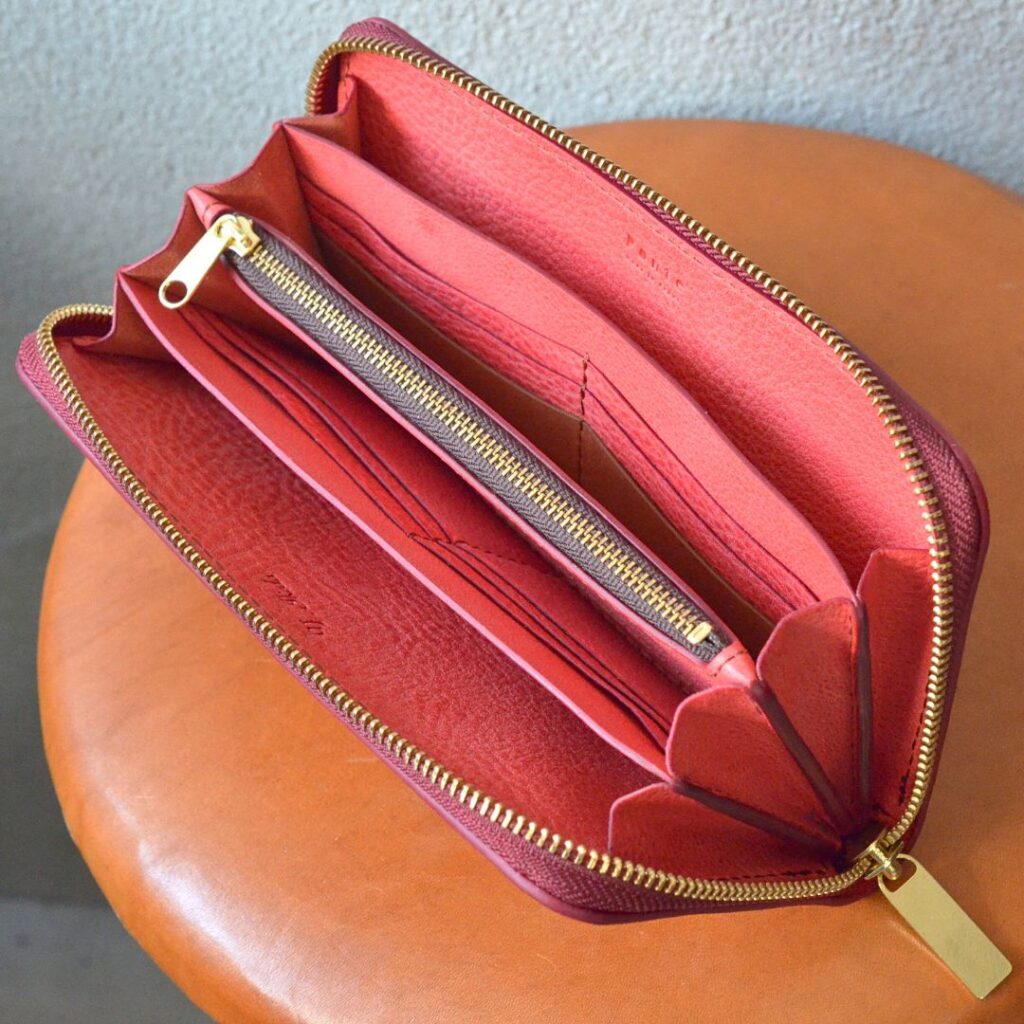 ラウンドファスナー財布