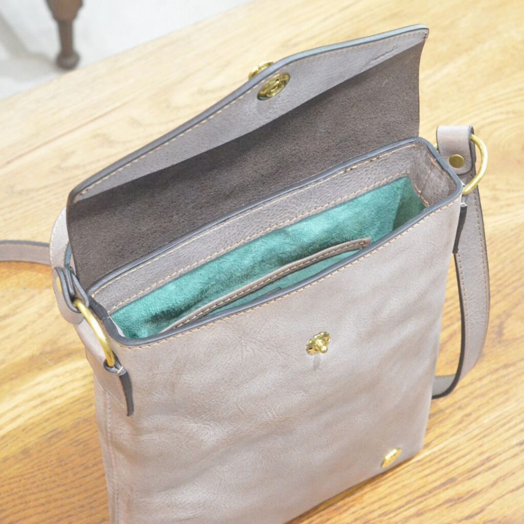 オーダーメイドで作製したショルダーバッグ