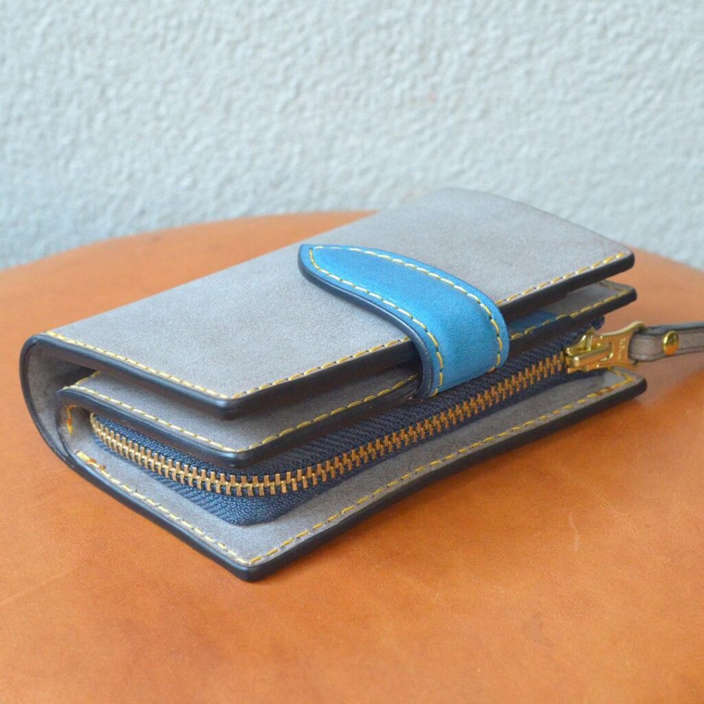 オーダーメイドで作製した財布